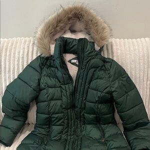 Larry Levine Green Puffer Coat Faux Fur Hood Sherpa Lined